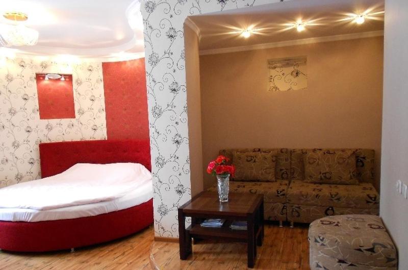 אלמטי Rise Hotel חדר תמונה