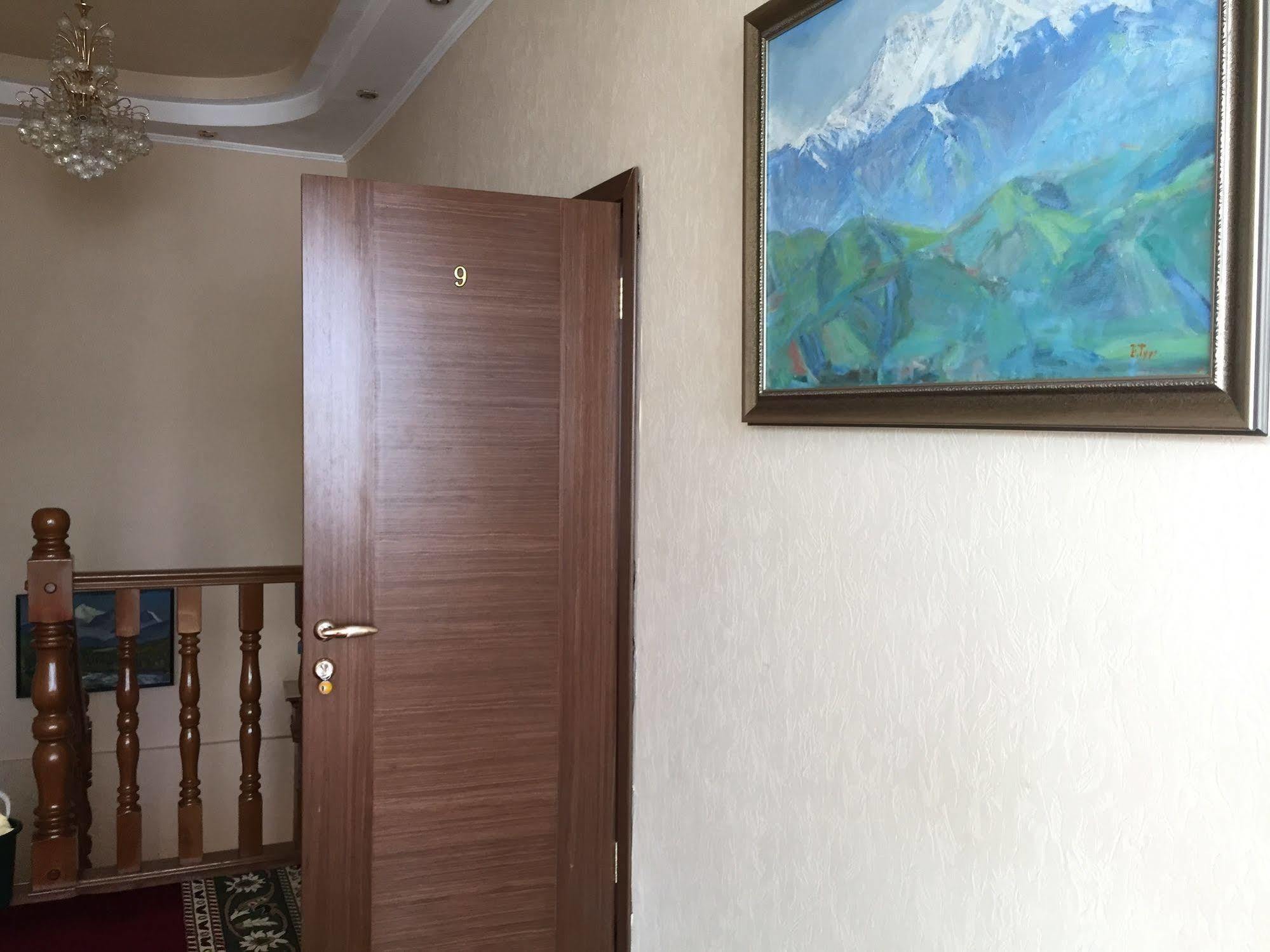 אלמטי Rise Hotel מראה חיצוני תמונה